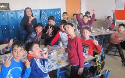 با همکاری هم صبحانۀ سالم می‌خوریم