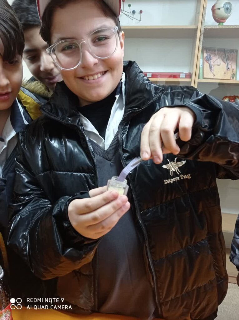 آزمایشگاه علوم