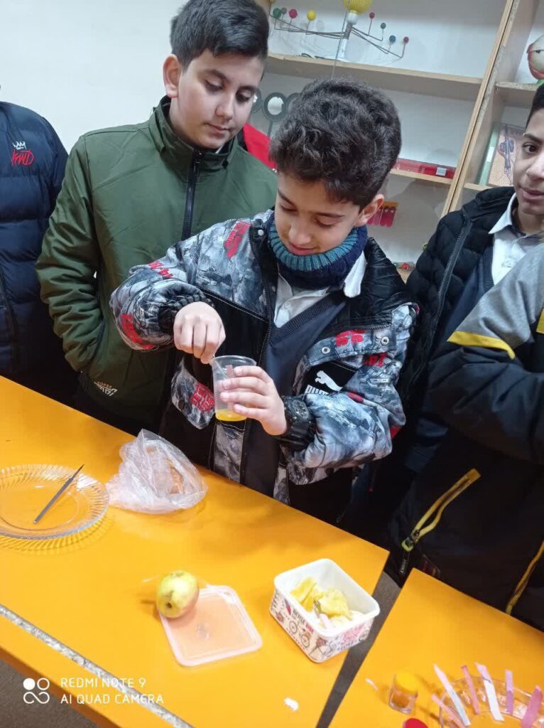 آزمایشگاه علوم