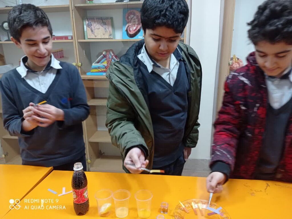 آزمایشگاه علوم