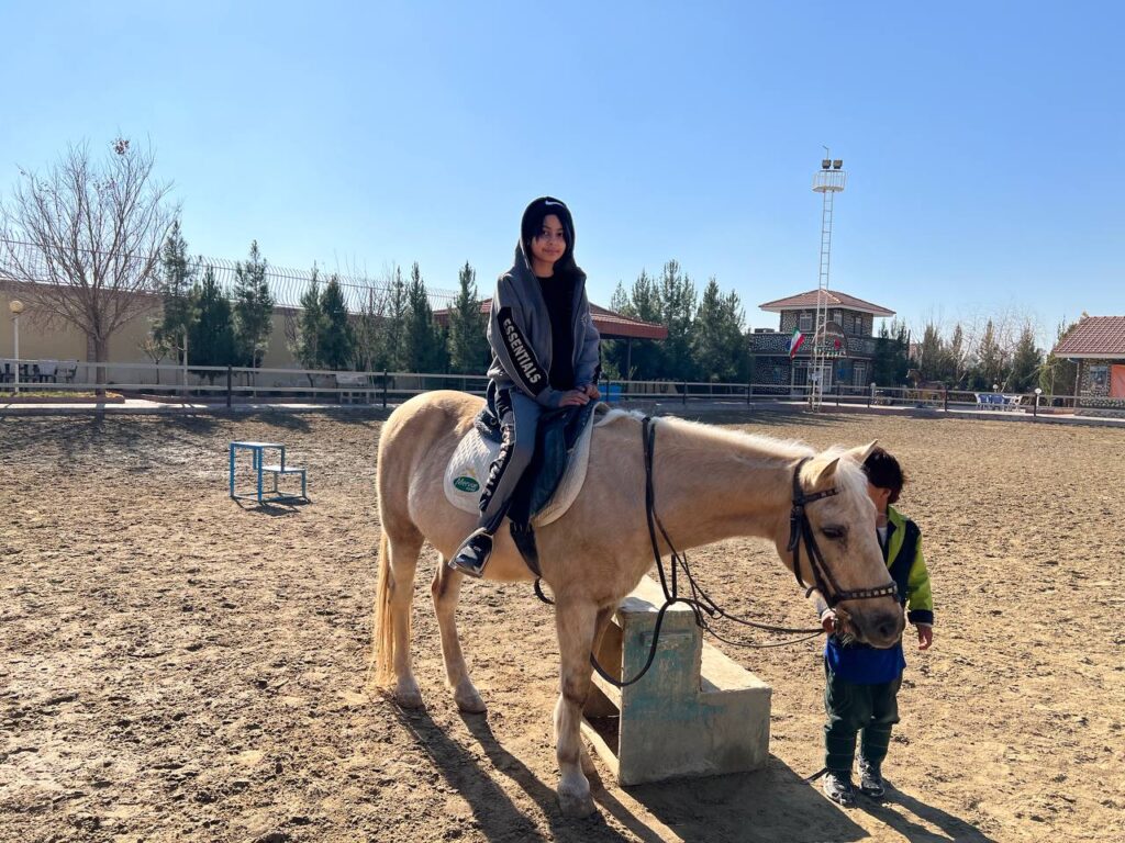 باشگاه اسبسواری سمنگان